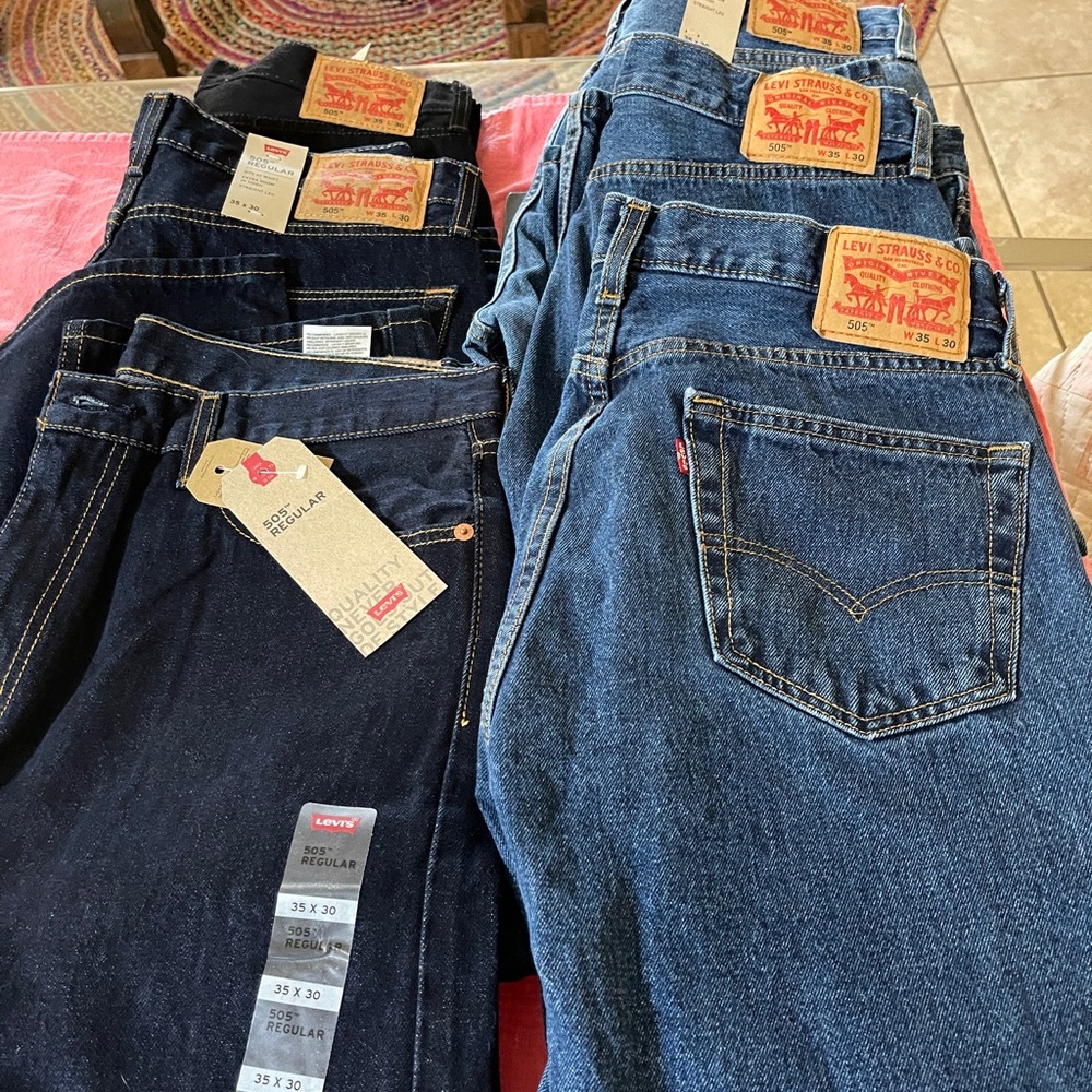 Reduced Levi’s Jeans Size 35x30.  5 pair, 3 still have tags. $75 for all 5